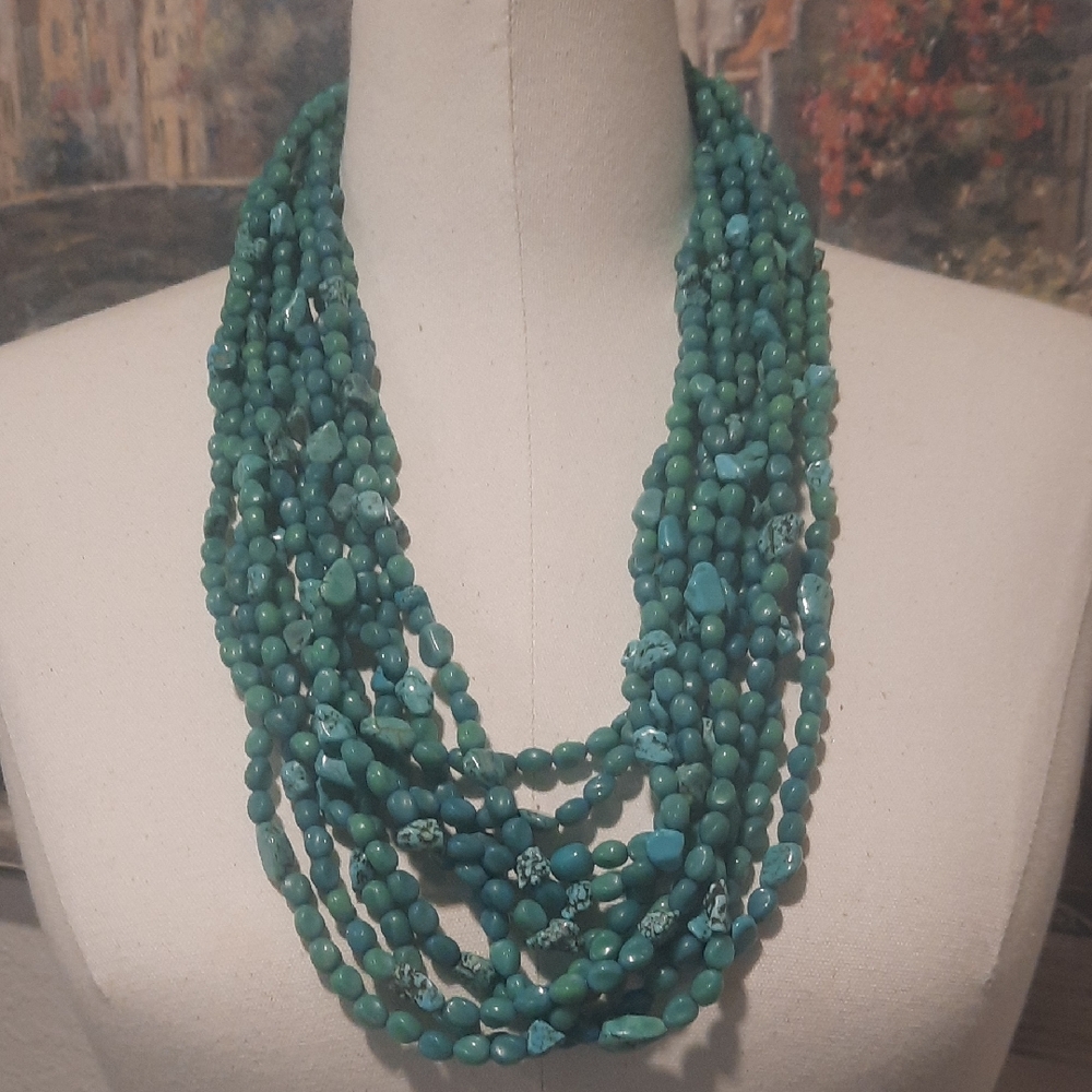 Elegant Turquoise Beaded Necklace